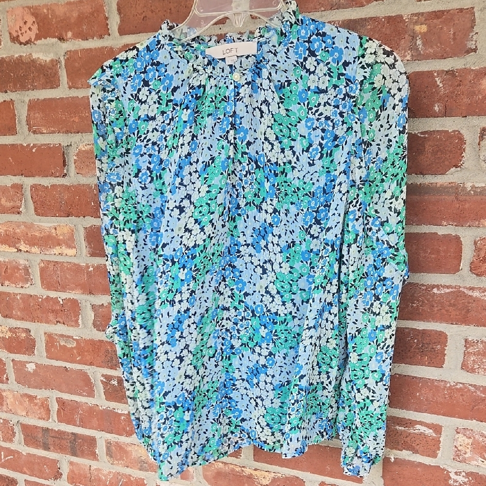 LOFT Women's Blue Floral Top